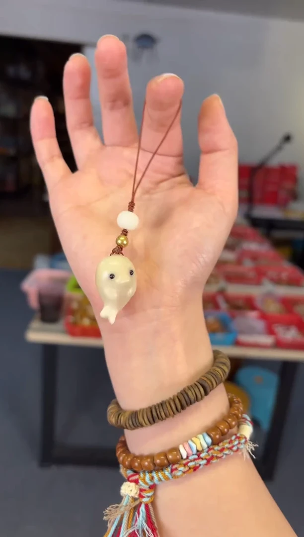 吊坠菩提根/象牙果海豹钥匙扣