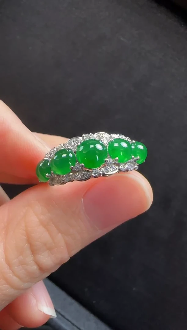 【闪购商品】翡翠戒指18K金镶嵌414蛋面一只