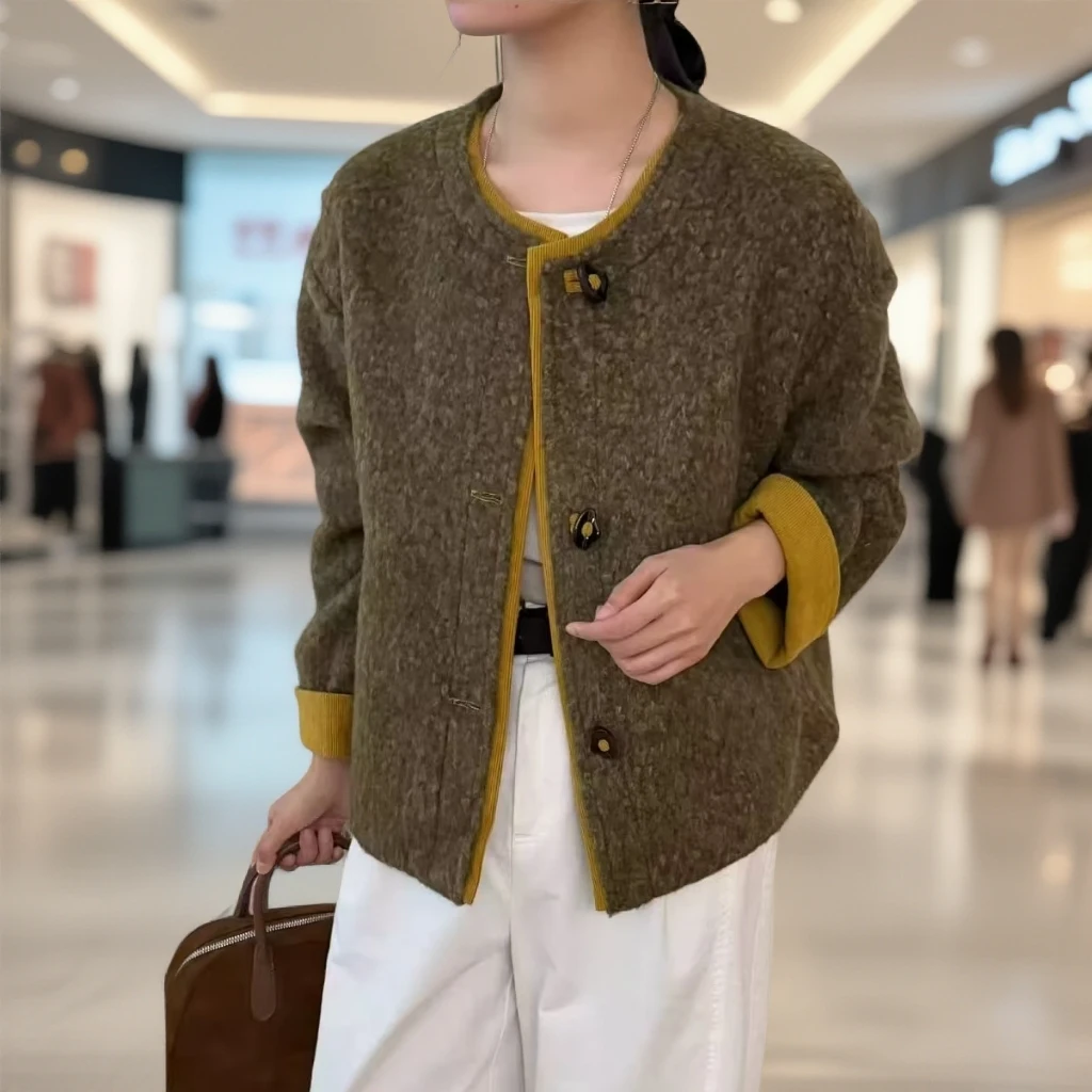 6628卷卷毛云朵扣时尚外套