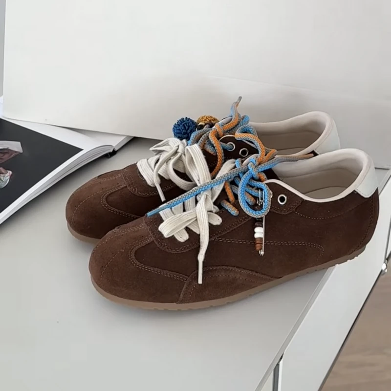 诗歌兰女鞋2025新款复古磨砂皮德训鞋时尚撞色平底休闲鞋2220-1