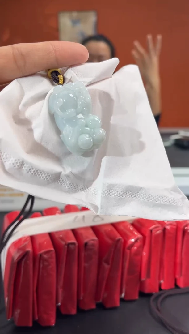 未镶嵌挂件翡翠边城刀客/381422/多样性发一/编绳发