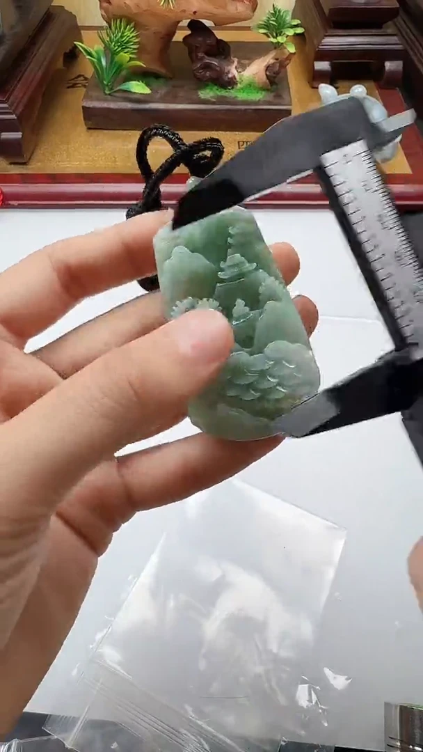 吊坠(不含链)未镶嵌翡翠1