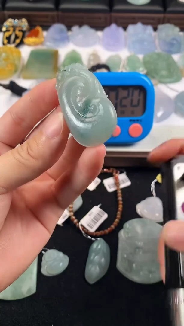 未镶嵌定制翡翠城*毛货不退不换