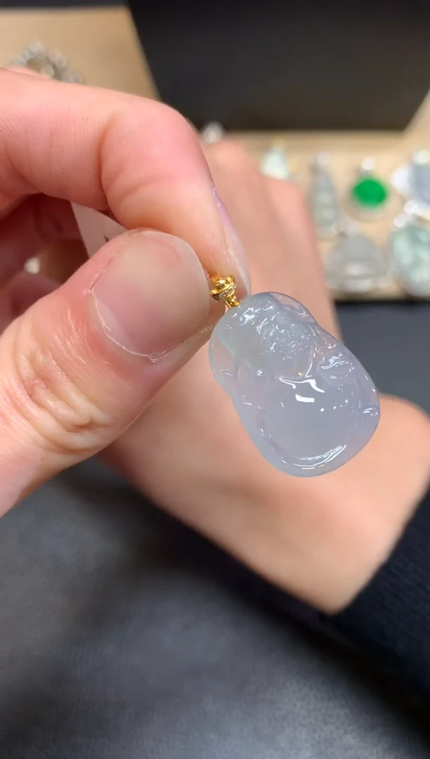 【闪购商品】翡翠颈饰18K金镶嵌财神爷【无服务费】