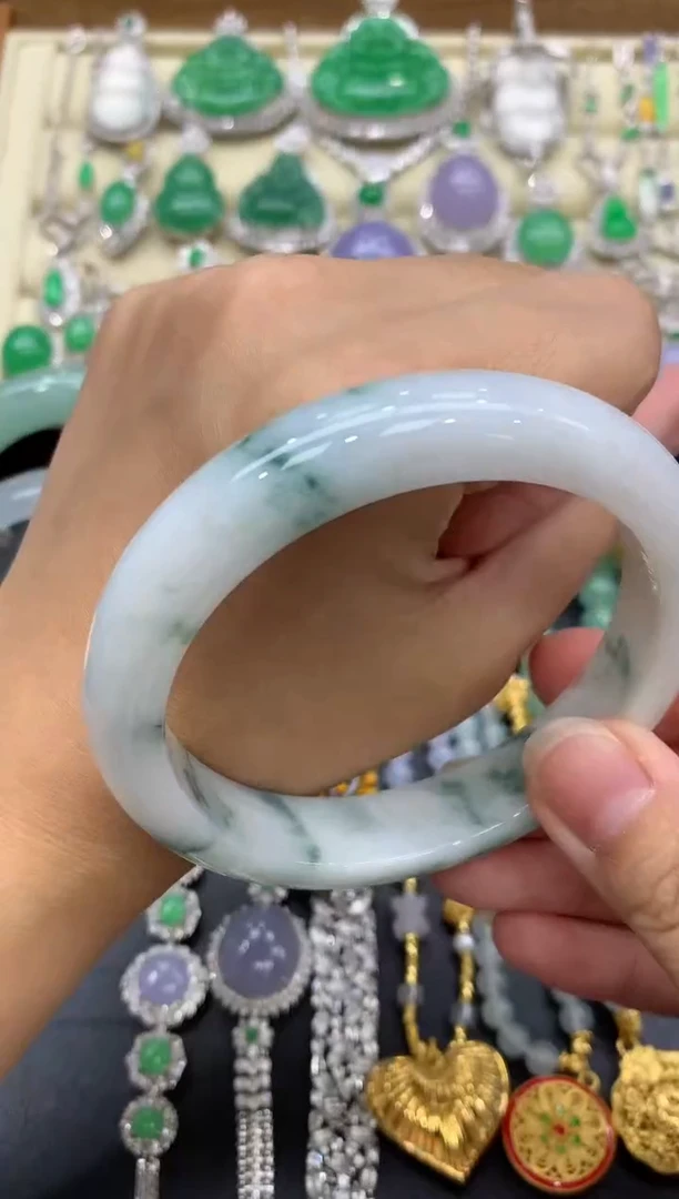 翡翠手镯未镶嵌224-中国好珍宝