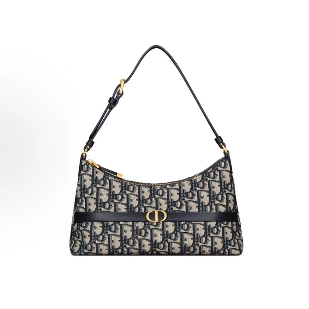 99新 DIOR/迪奥 牛皮皮革 链条斜挎包，编码芯片共存款