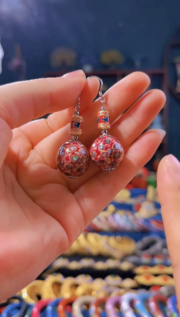 【闪购商品】非遗绝技 犀皮漆耳环 玫红