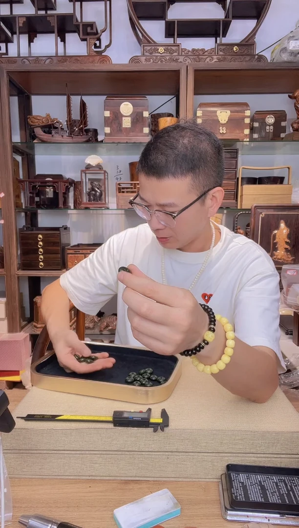 410所见即所得 小平安扣   有黑点