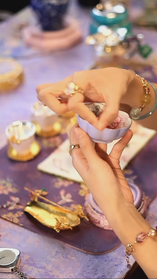 山怂阿卿@@ 杯子