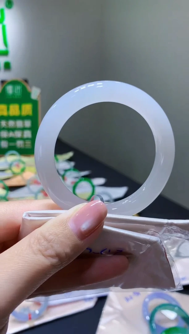 未镶嵌手镯翡翠-k13天然缅甸A货翡翠54圆条