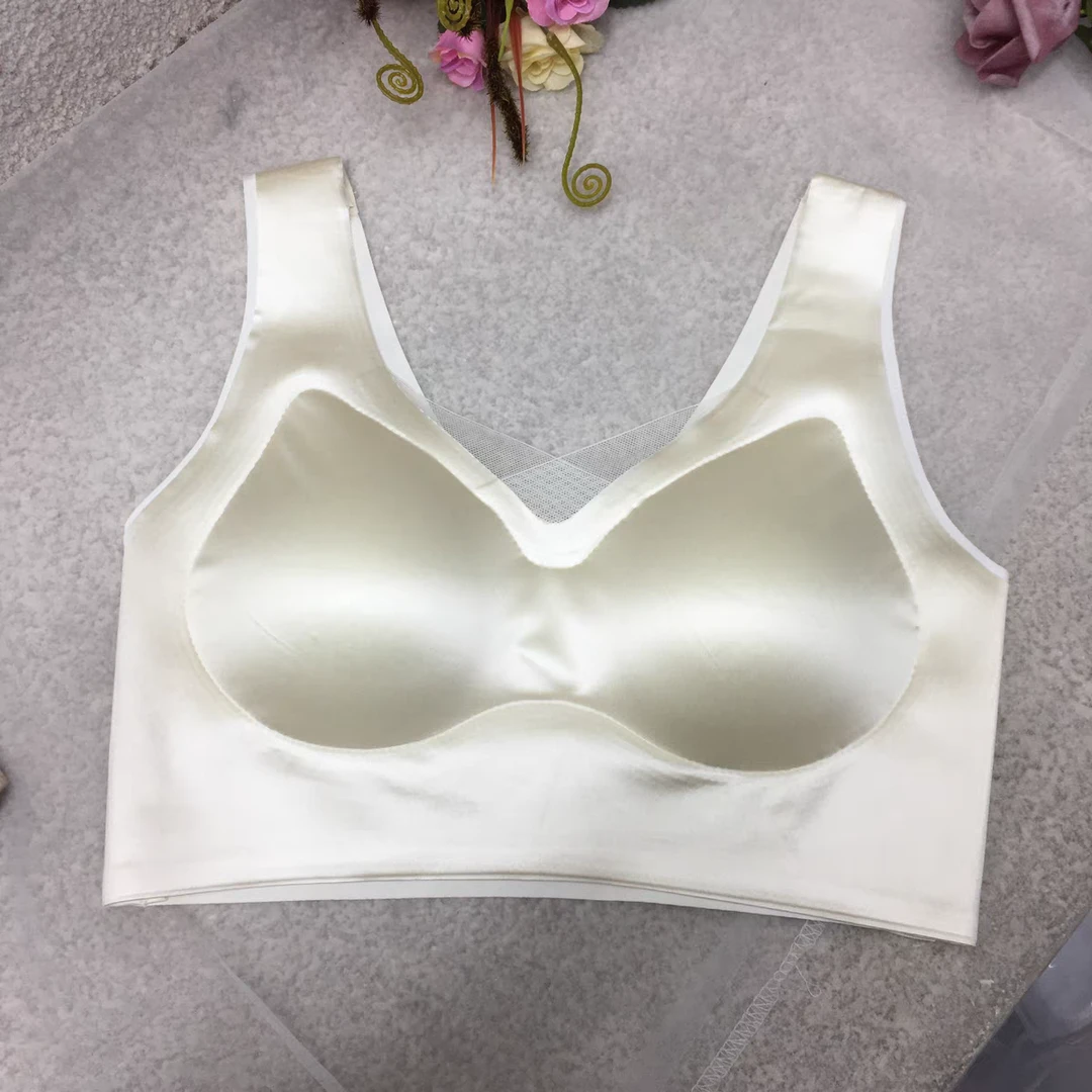 11828无痕光面v领无钢圈聚拢美背