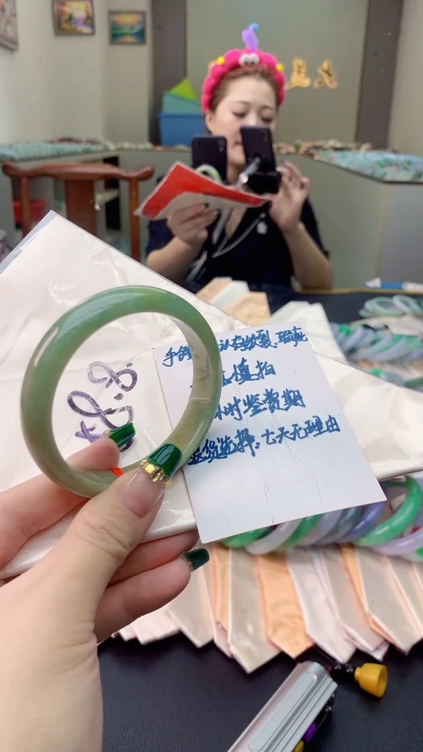 翡翠手镯未镶嵌0583326766