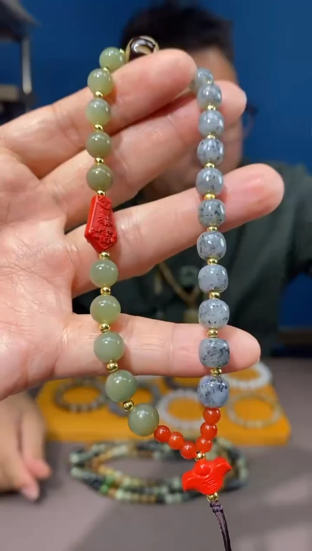 颈饰未镶嵌和田玉颜色多样性发货拍一发一