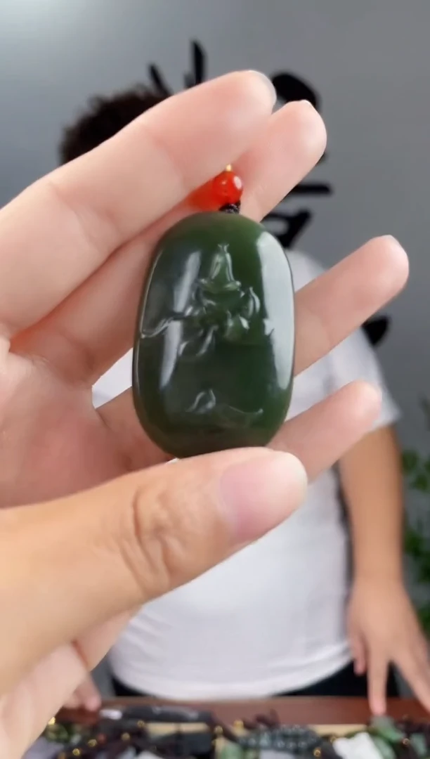和田玉未镶嵌颈饰拍一发一，多样性发货