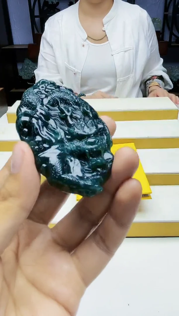 定制翡翠未镶嵌毛货05310034多样性发其一