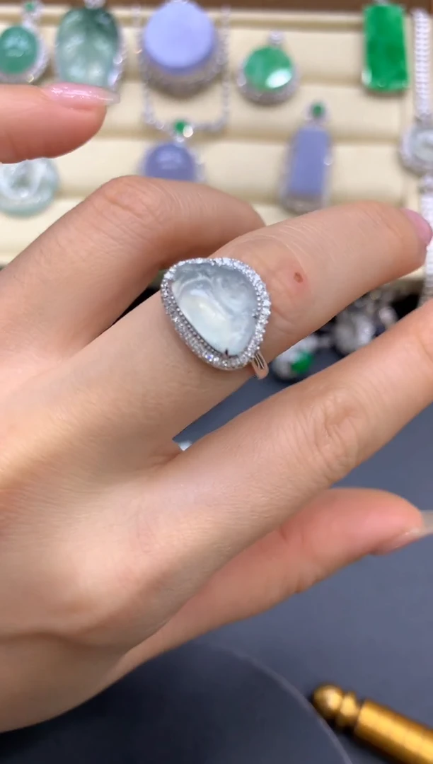 【闪购商品】翡翠戒指18K金镶嵌325-中国好珍宝