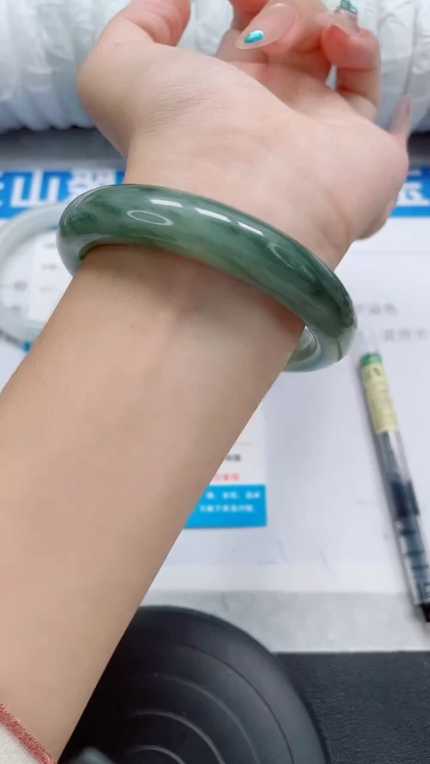 未镶嵌手镯石英质玉181-60/61