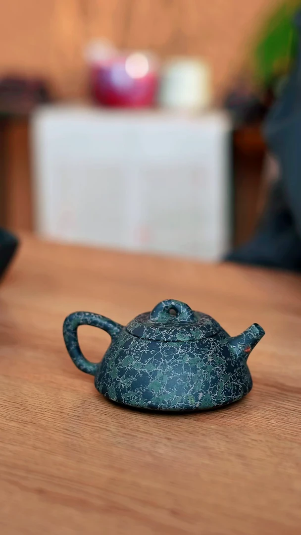 寻武记安山玉石瓢壶