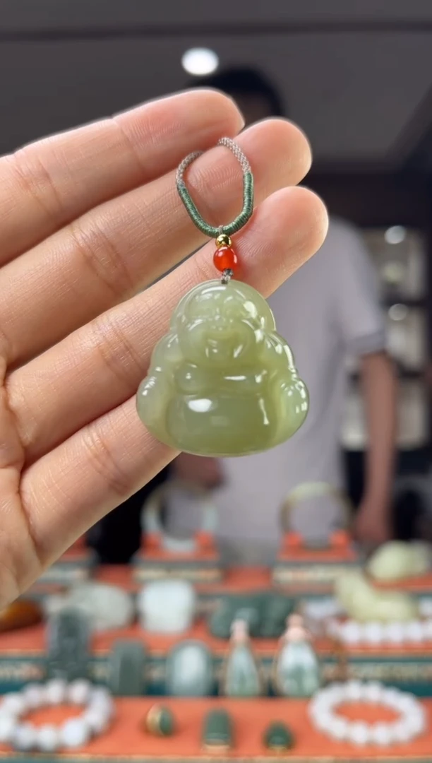 和田玉未镶嵌颈饰佩佩30mm左右