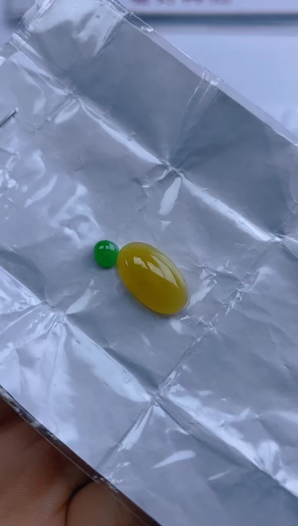 定制翡翠未镶嵌天然翡翠蛋面30