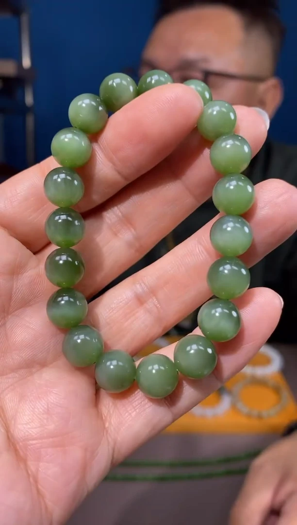 未镶嵌手链和田玉颜色多样性发货拍一发一