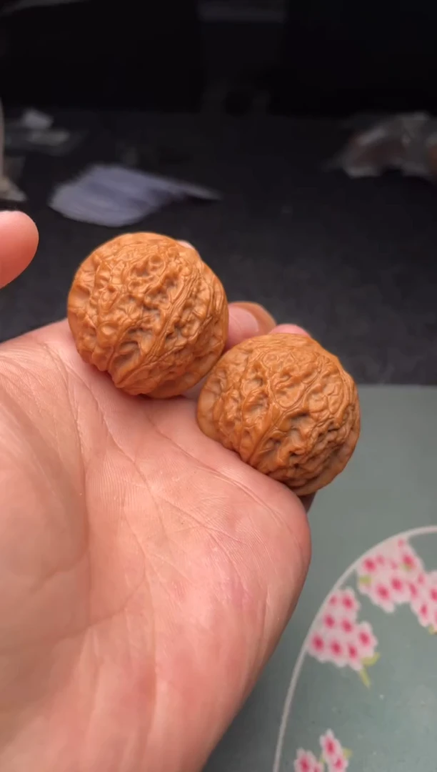 把件文玩核桃a61  血麒麟 37尺