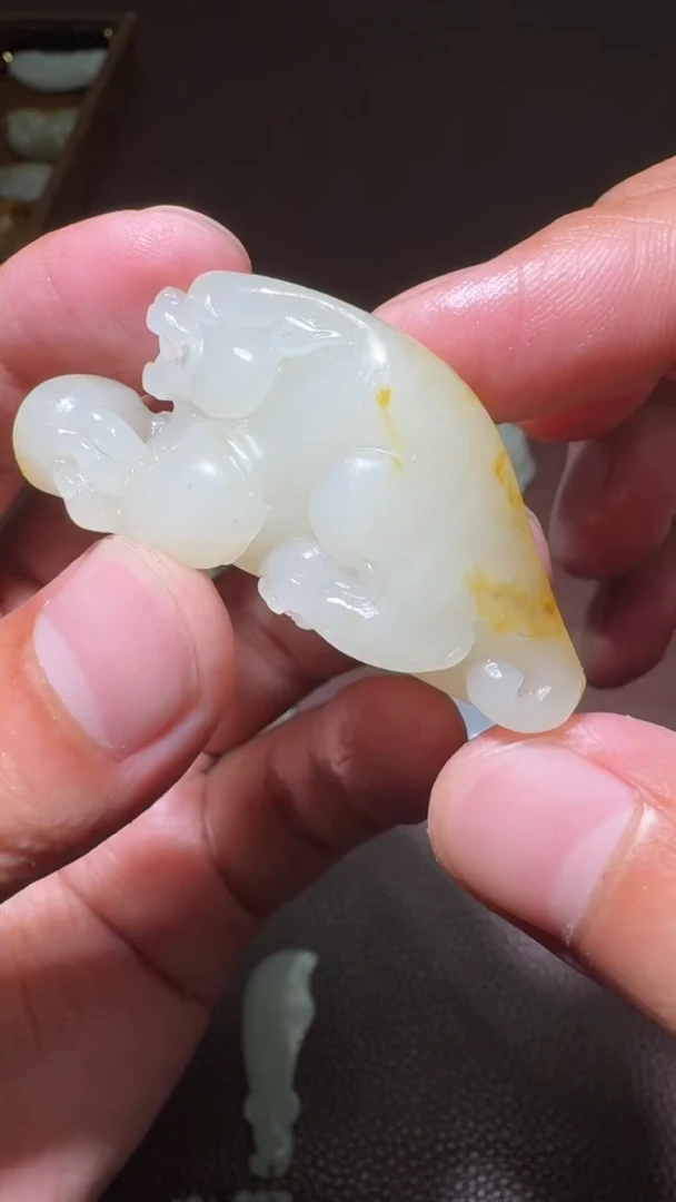 未镶嵌和田玉挂件和田玉