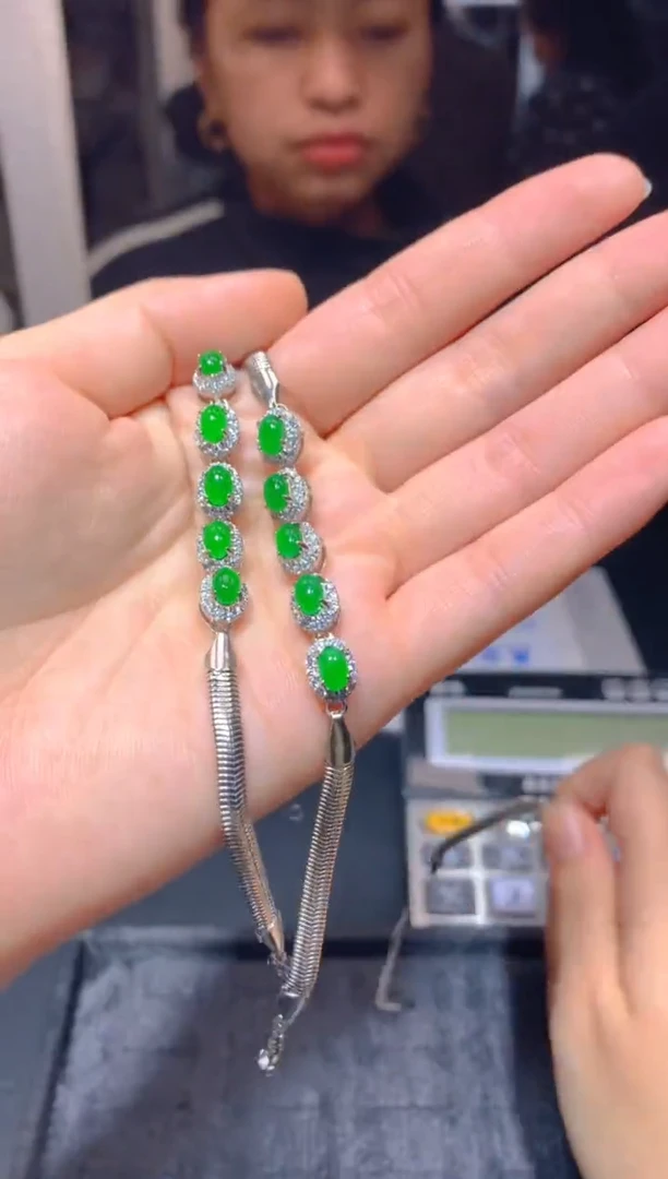 【闪购商品】定制翡翠未镶嵌21多样性发货(发其一）