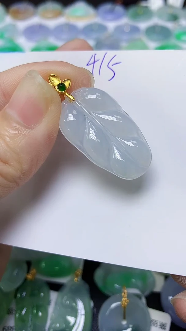 翡翠未镶嵌颈饰 天然缅甸翡翠A货