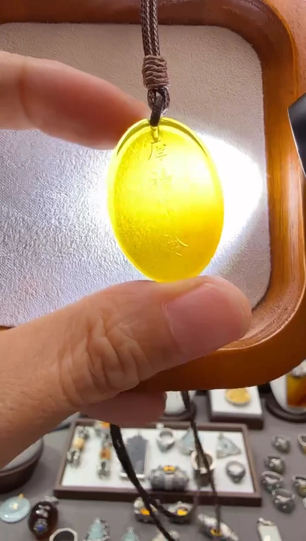 琥珀颈饰未镶嵌厚积薄发吊坠