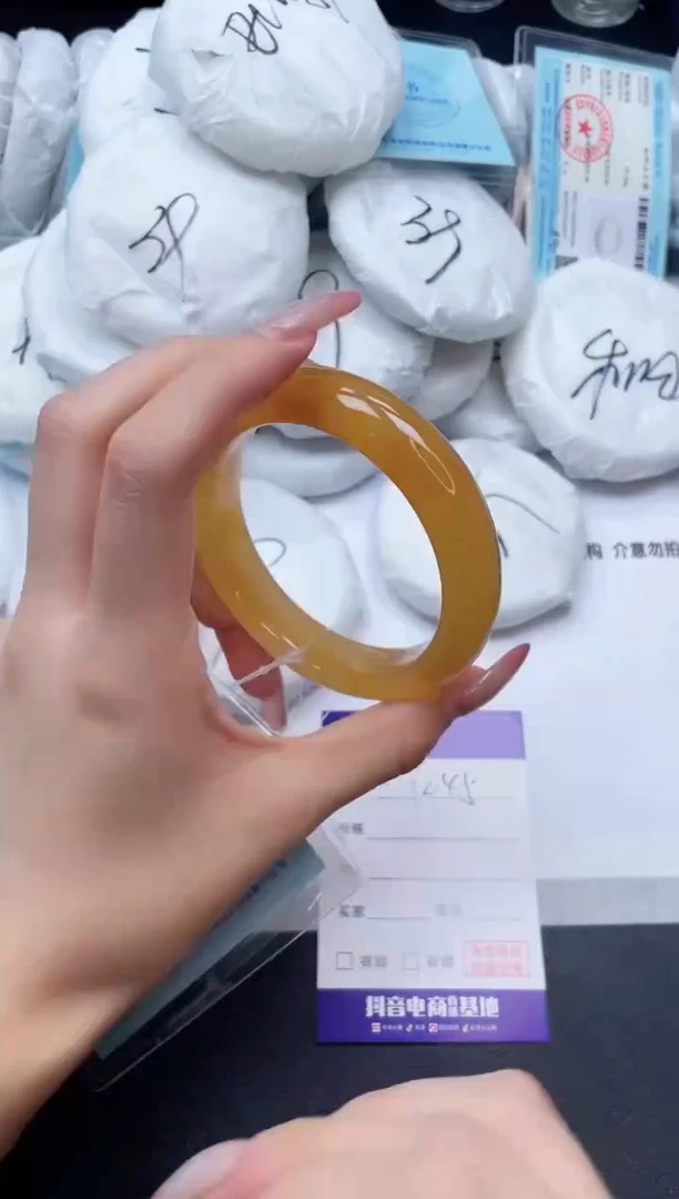 未镶嵌手镯石英质玉8K45-59