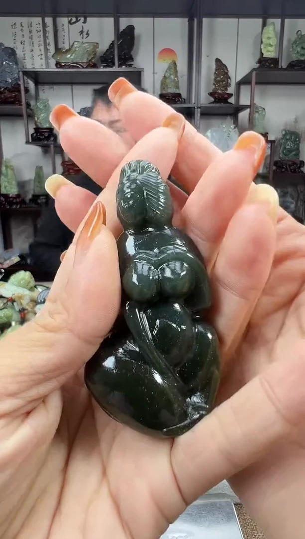 未镶嵌和田玉把件1