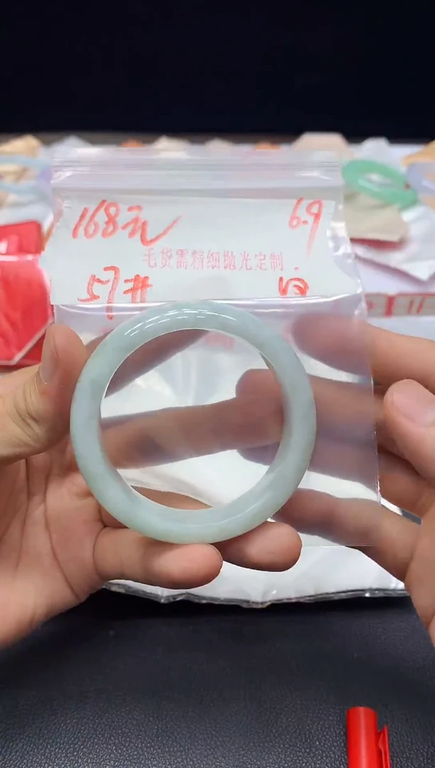 定制翡翠毛货需要精细抛光未镶嵌天然A货翡翠