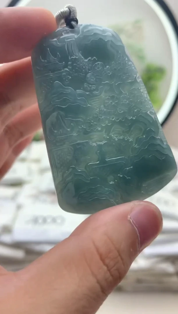 颈饰未镶嵌翡翠山水牌