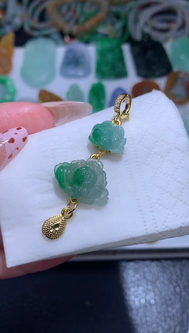 颈饰14K金镶嵌翡翠48小时鉴赏期