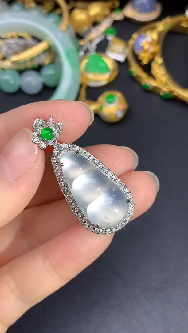 颈饰18K金镶嵌翡翠433-雪姐翡翠天天见