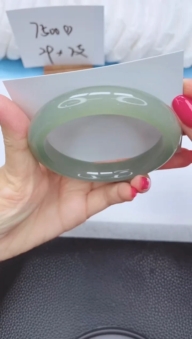 未镶嵌手镯石英质玉82-63.8