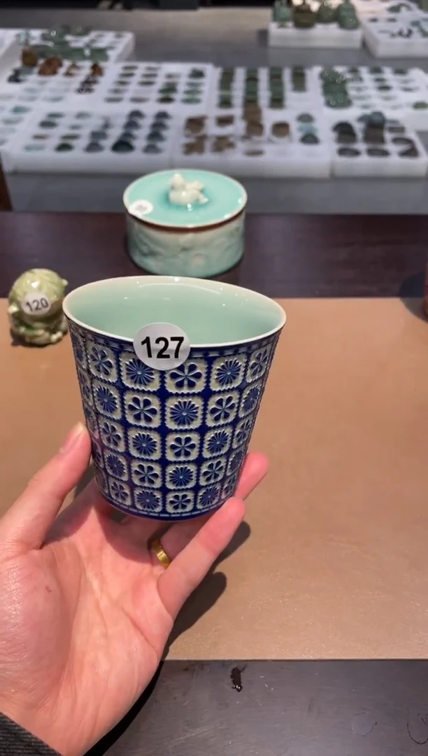127窑承青瓷蓝杯子
