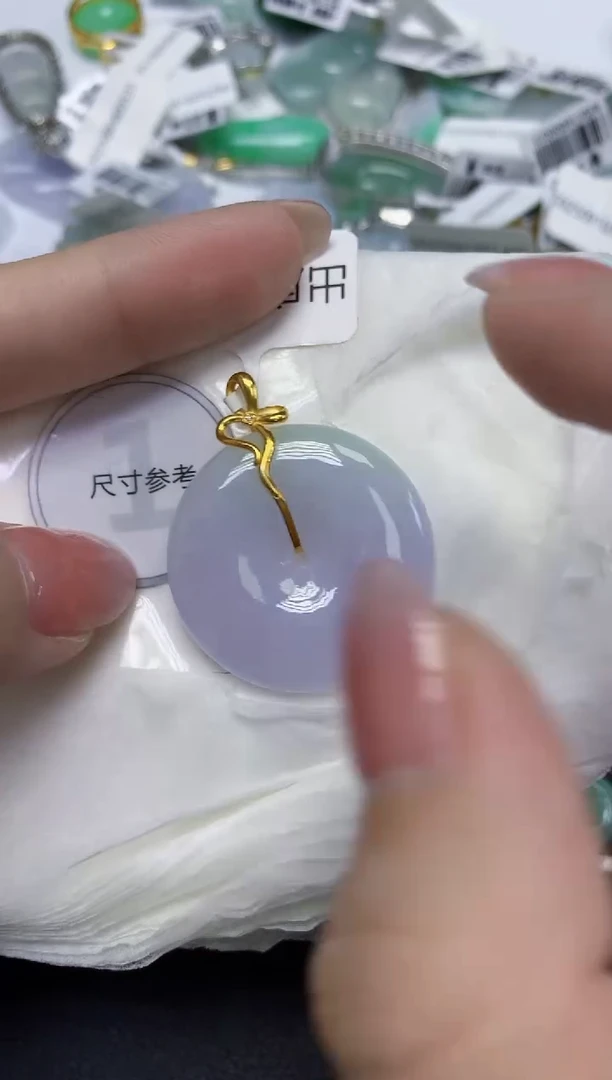 颈饰18K金镶嵌翡翠天然缅甸翡翠A货多样性发一件