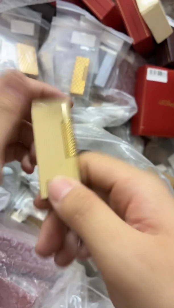 中古纪梵希打火机