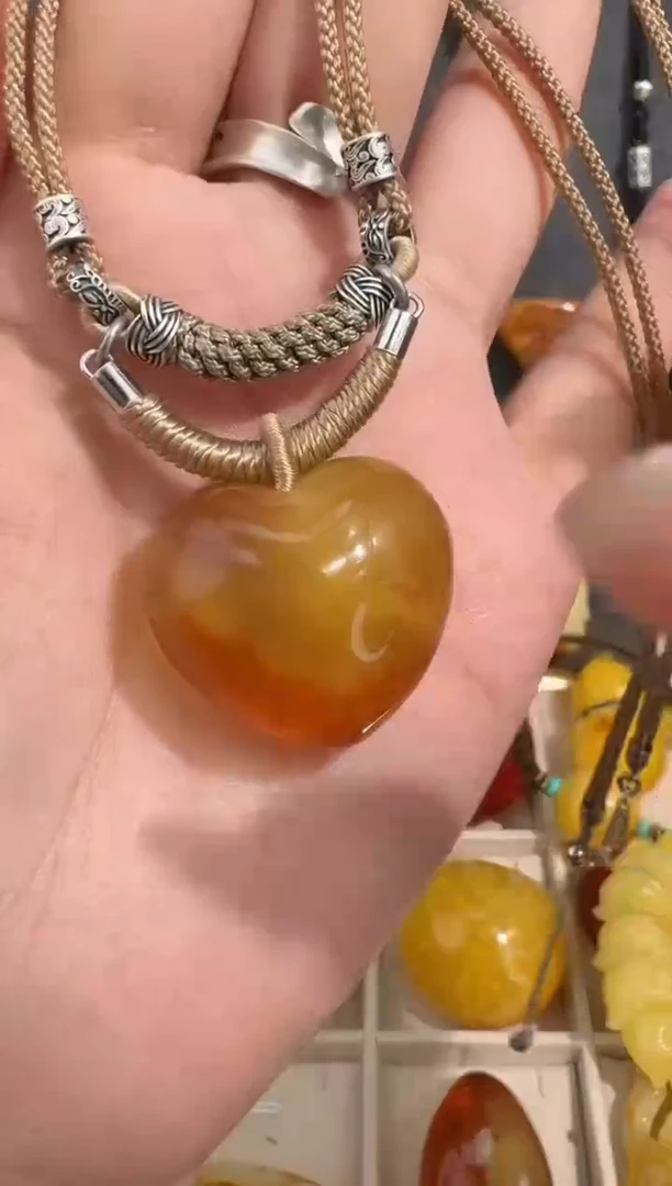 裸石琥珀未镶嵌?**头琥珀