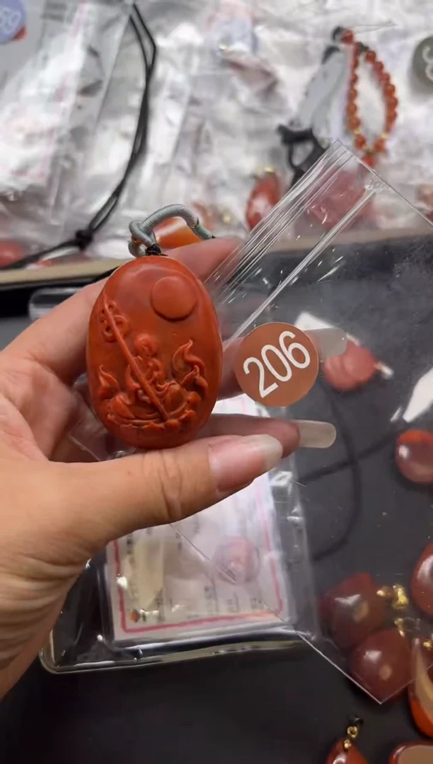 南红玛瑙未镶嵌珠宝奇石206