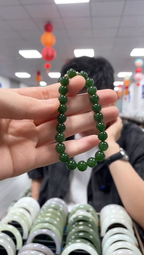 手链未镶嵌和田玉高品菠菜绿碧玉卡8手串一条
