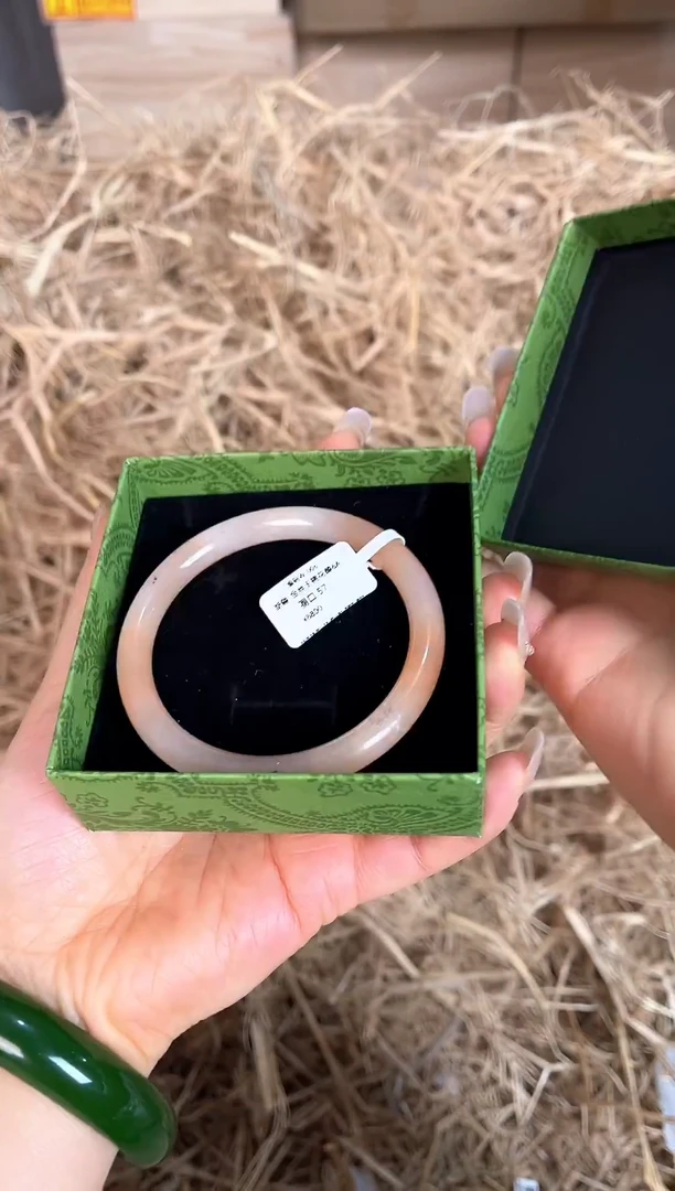 未镶嵌手镯石英质玉W-006