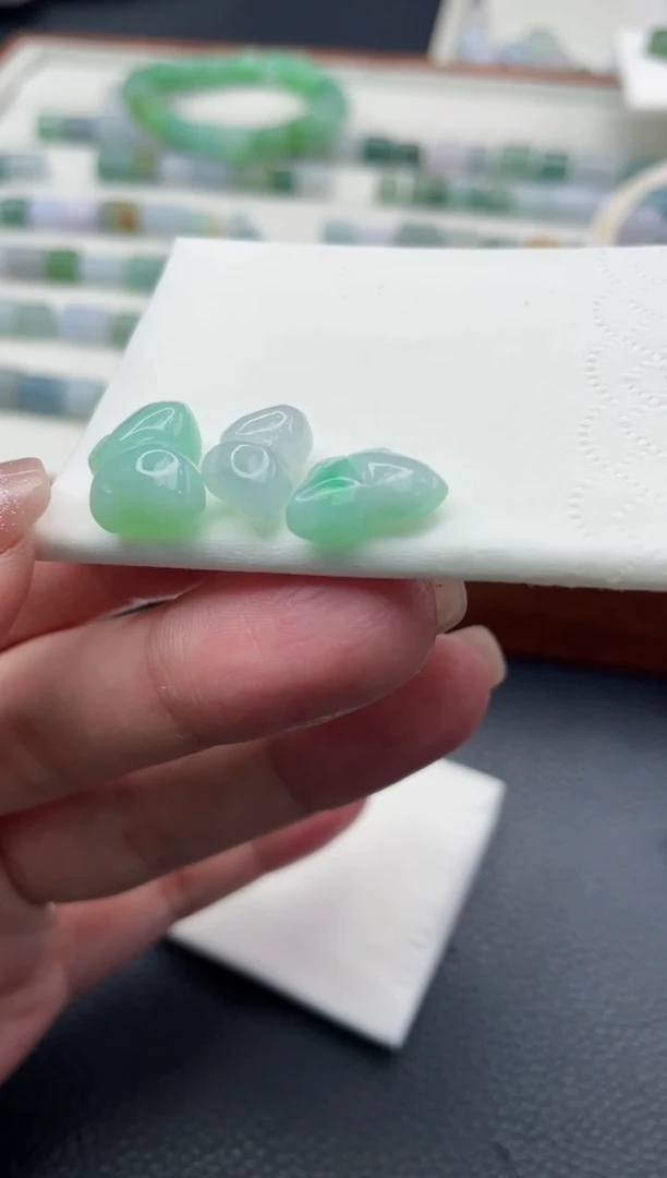 【闪购商品】定制翡翠未镶嵌珠子