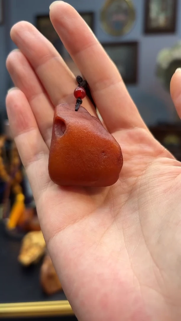 琥珀颈饰未镶嵌吊坠