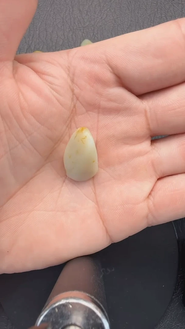 和田玉未镶嵌吊坠(不含链)568