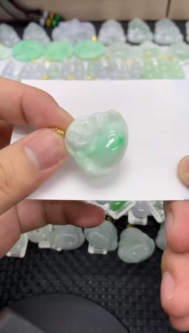 【闪购商品】翡翠颈饰未镶嵌11111111111