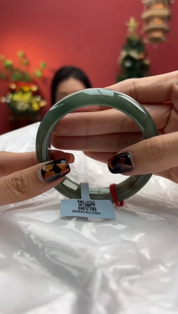 未镶嵌手镯翡翠翡翠手镯2