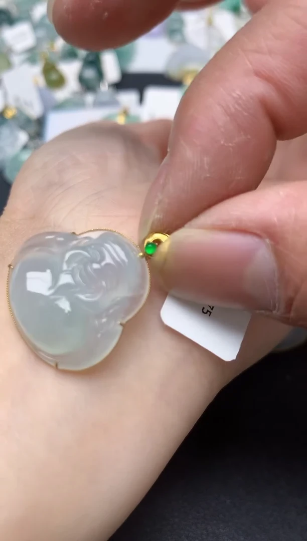 颈饰18K金镶嵌翡翠天然缅甸A货翡翠